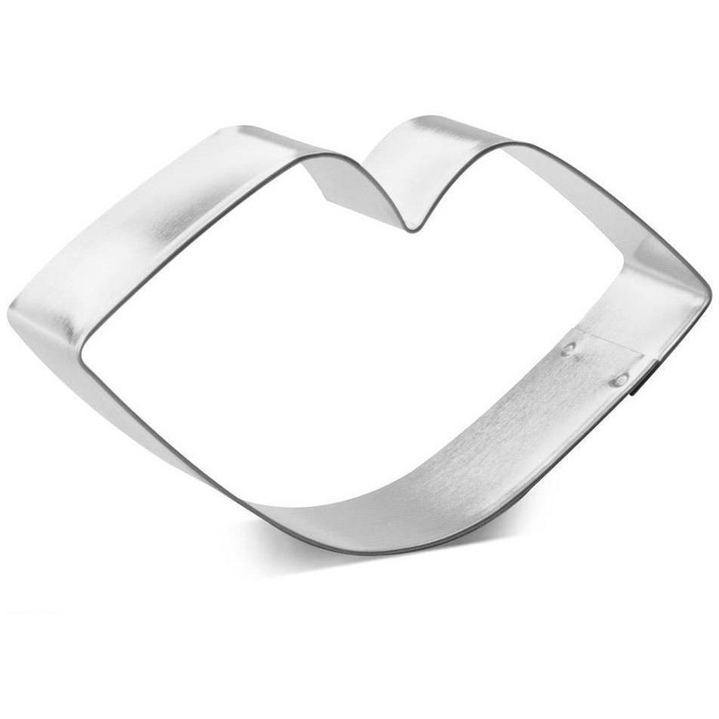 Kiss Cookie Cutter