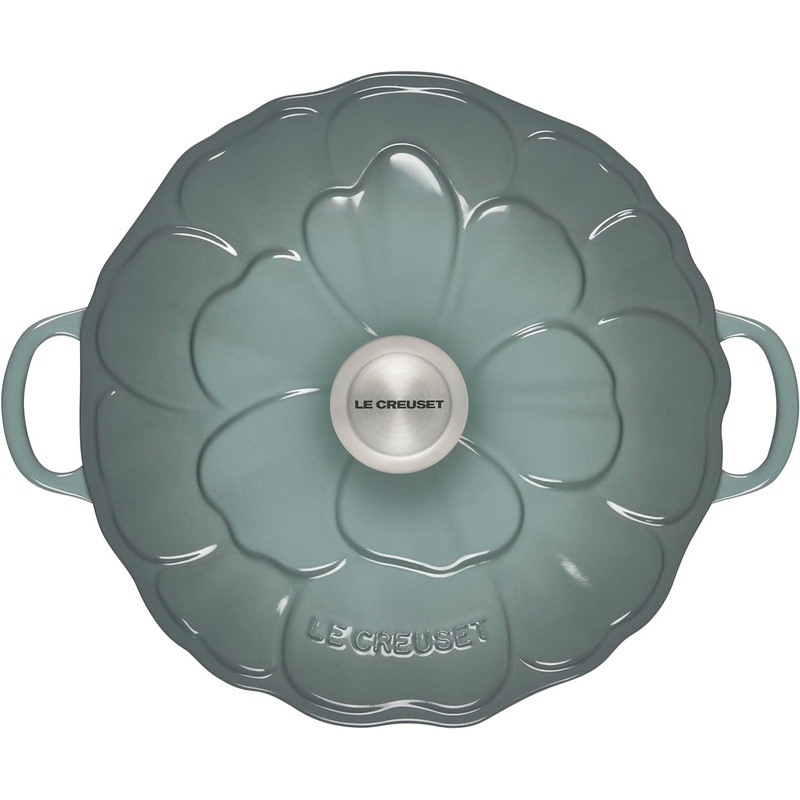 Le Creuset Signature Petal Braiser, 2.25qt