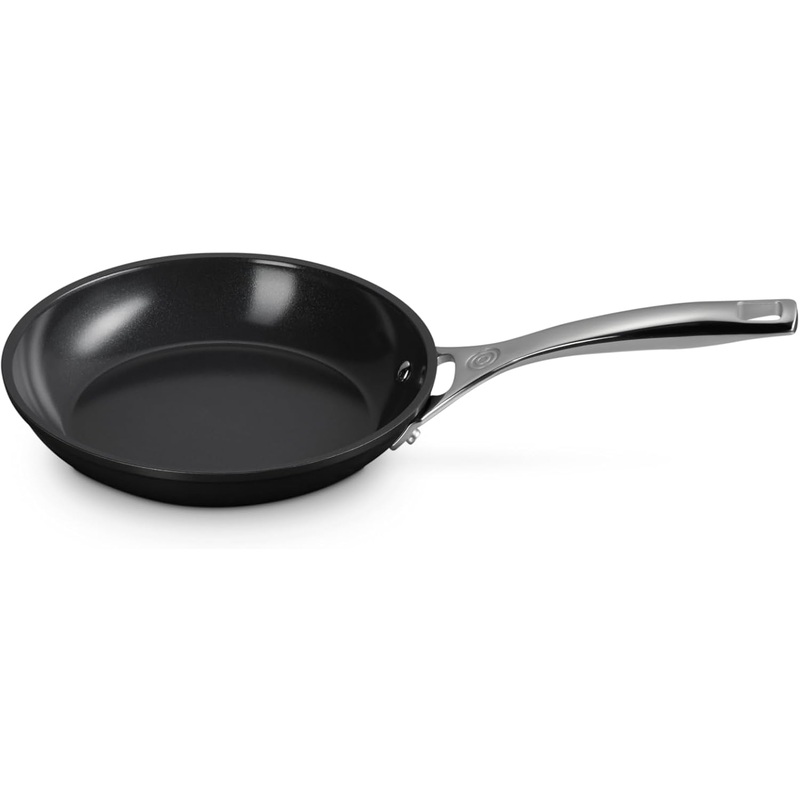 Le Creuset Essential Non Stick Ceramic Fry Pan