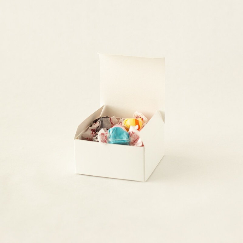 Candy Box Medium Square White - 25 Ct