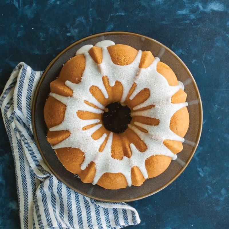 12 Cup Bundt Pan - Asst Colors