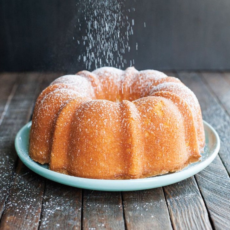 6 Cup Bundt Pan - Asst Colors