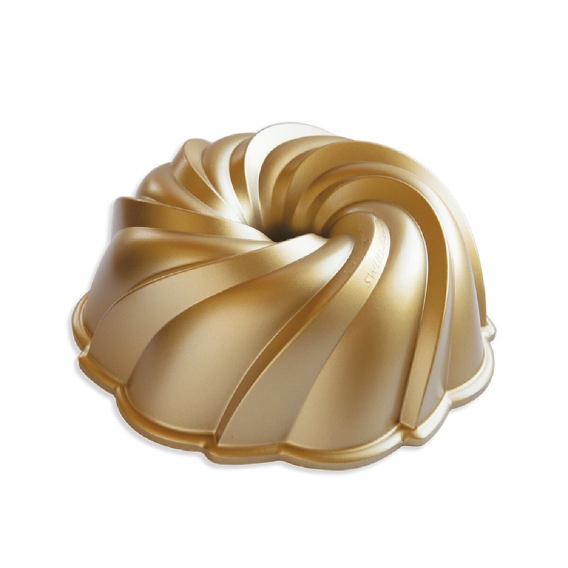 Swirl 10-Cup Bundt Pan