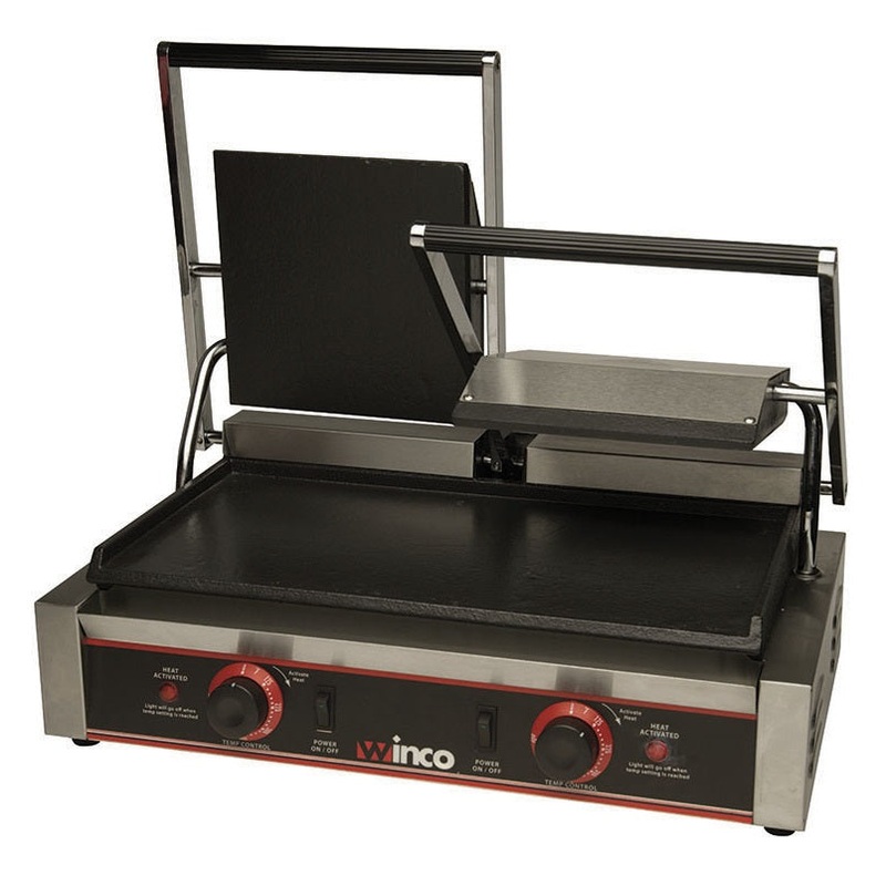 Winco ESG-2 Electric Double Sandwich Grill Press with Cast Iron Smooth Plates and 19" x 9" Cooking Surface - 120v