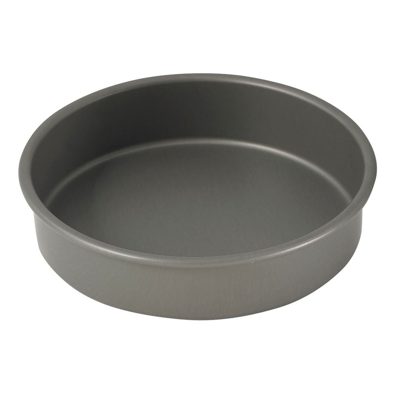 Winco HAC-082 Anodized Aluminum Round Cake Pan 8" dia. x 2"H