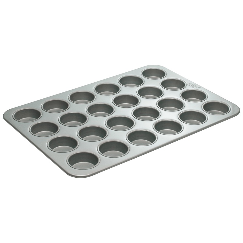 Winco HMF-24F Silicone Glazed Aluminized Steel 24 Cup Texas Muffin Pan 17-7/8" x 25-7/8" - 5.6 oz. Capacity Per Cup - 4/Case