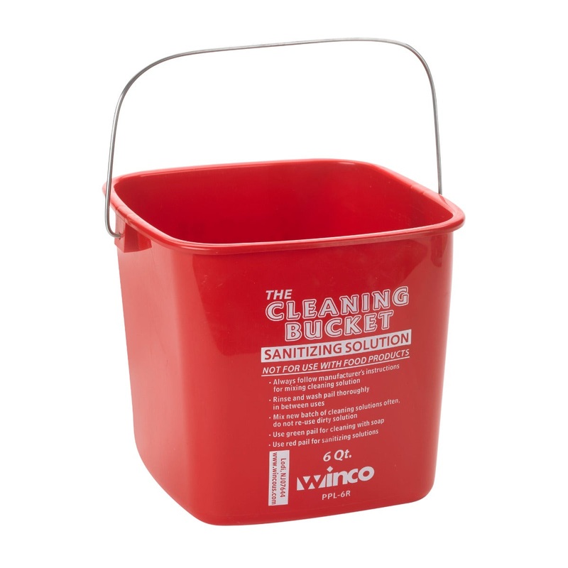 Winco PPL-6R Square Polyethylene Sanitizing Solution Cleaning Bucket / Pail with Bail Handle 6 qt. - Red - 12/Case