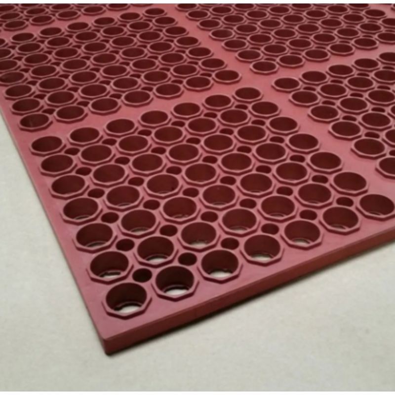 Cactus Mat 3520-R3 VIP Floormate Anti Fatigue Mat - 2 2/5' x 3 1/4', Red