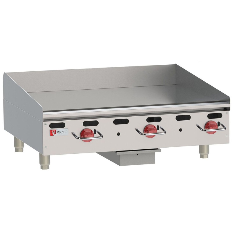 Wolf AGM36-101 Countertop Heavy Duty Gas Griddle with 3 Manual Controls 36" - NG - 81,000 BTU