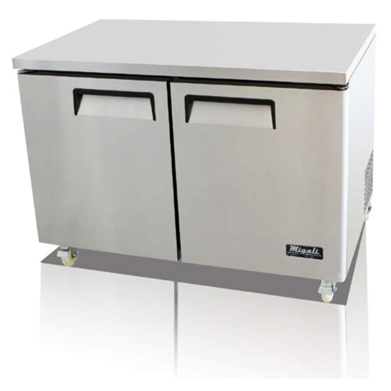 Migali C-U48R-HC Competitor Series 2 Solid Door Undercounter / Worktop Refrigerator 48" - 12 cu. ft.